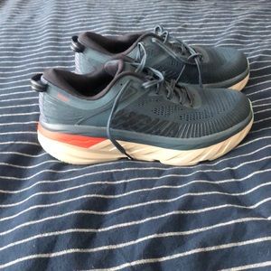 Men’s bondi 7 HOKa new w/o box 8.5